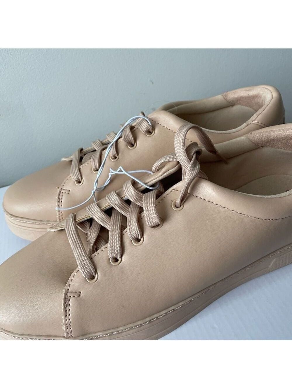 A New Day Women's Beige Lace Up Low Top Sneakers Size 9.5 - Picture 4 of 7